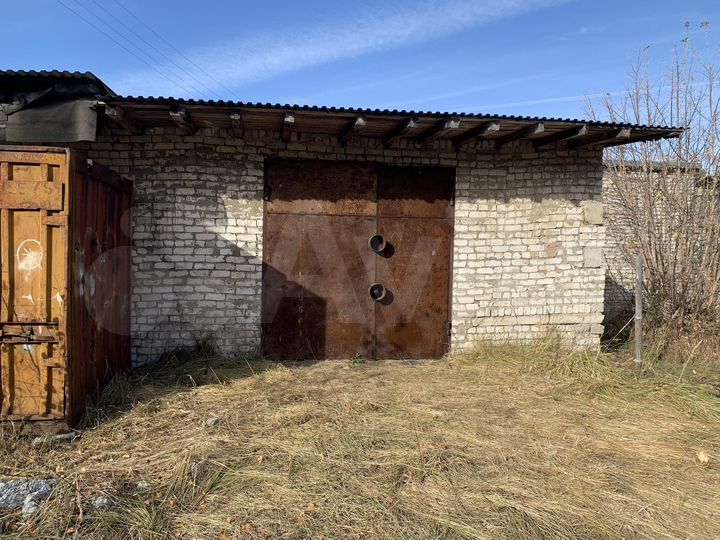 Гараж, > 30 м²