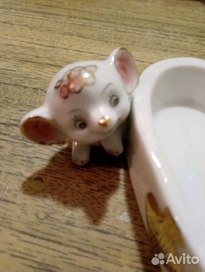 Пепельница с мышкой новая