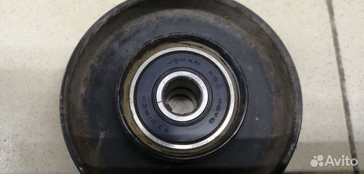 Ролик дополнительный руч. ремня Land Cruiser (150)