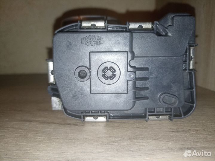 Дроссельная заслонка volkswagen 03F133062B