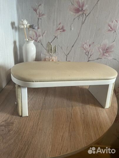 Подставка для рук маникюрная