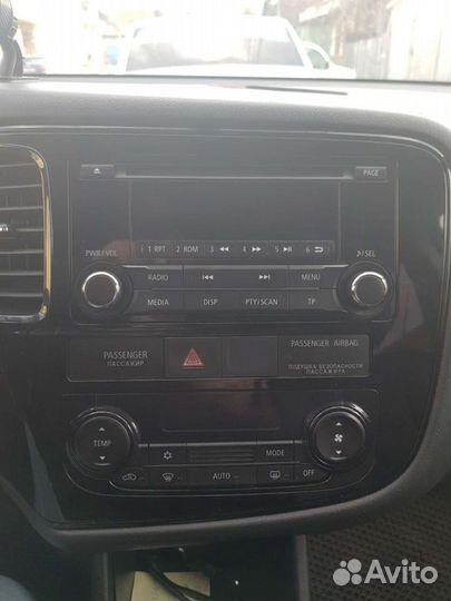 Штатная магнитола Mitsubishi Outlander 3