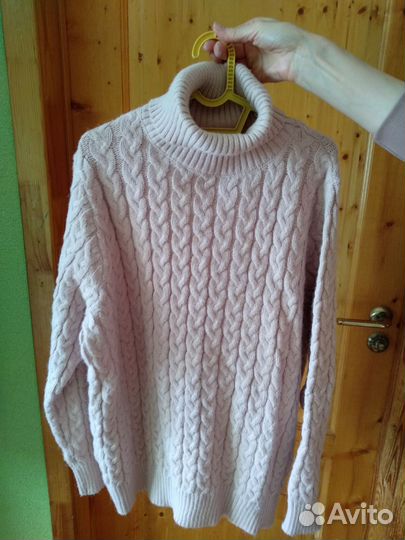 Свитер тёплый розовый