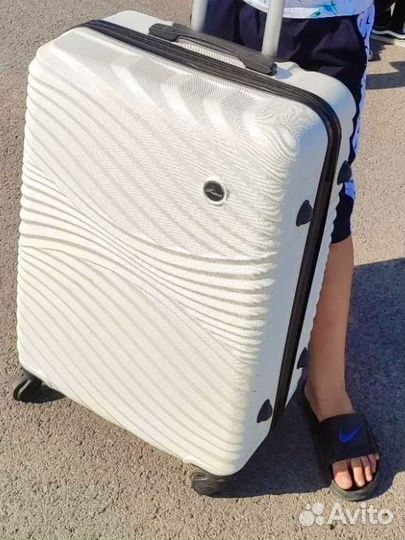 Чемодан на колесах бу большой
