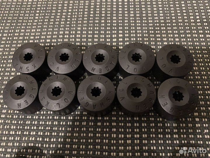 Колпачок на колесный болт Volkswagen