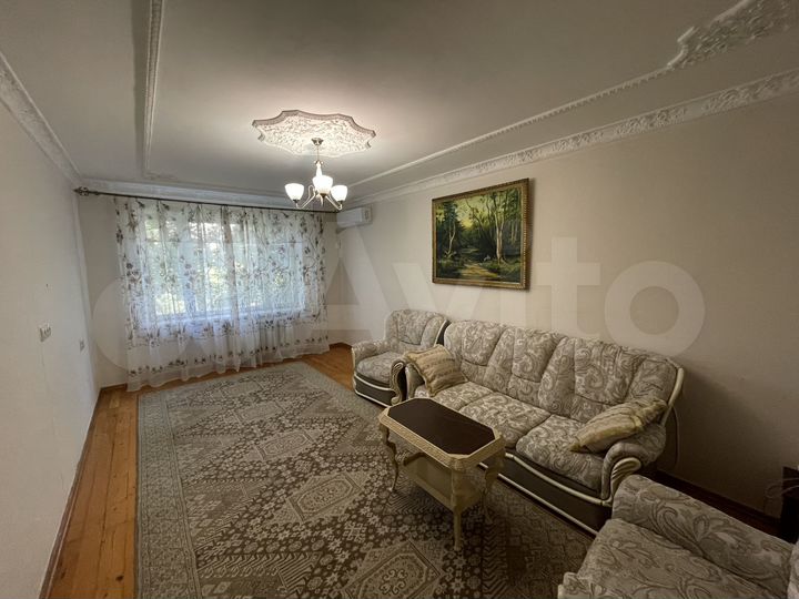 3-к. квартира, 70 м², 2/5 эт.