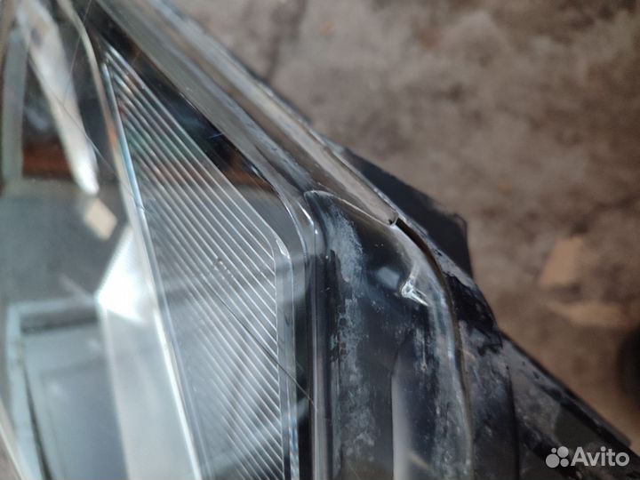 Фара правая volkswagen polo