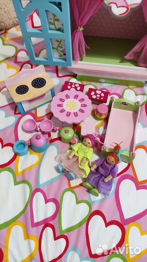 Кукольный деревянный домик