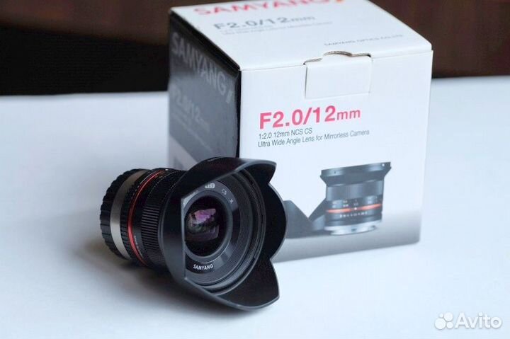 Объектив Samyang 12/2,0