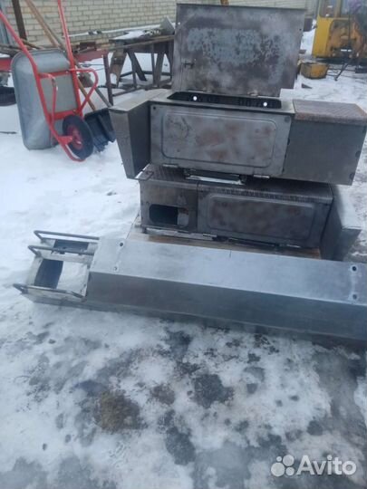 Бамперы и контейнеры для аккумулятора на Кировец