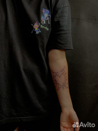 Мастер татуировки