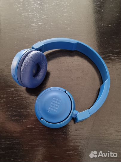 Беспроводные наушники JBL T450BT