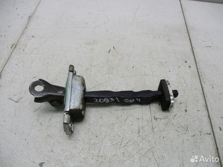 Ограничитель двери передний правый Kia Rio 4 FB