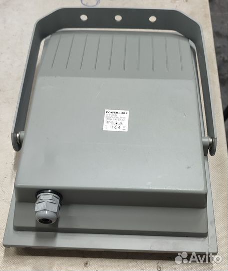 Прожектор галогенный новый