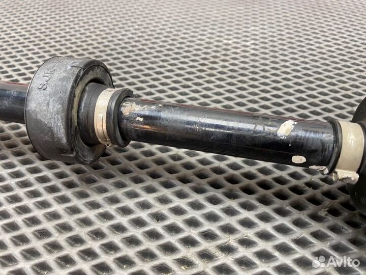 Привод (полуось) в сборе передний левый Honda