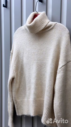 Свитер