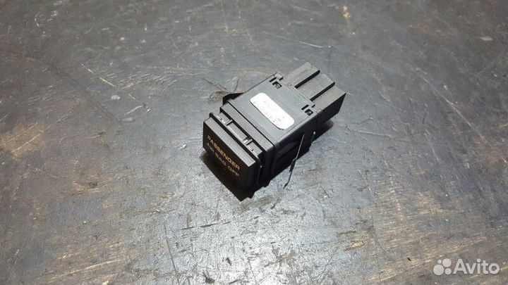 Кнопка Airbag Porsche Cayenne 955 М48.50 06