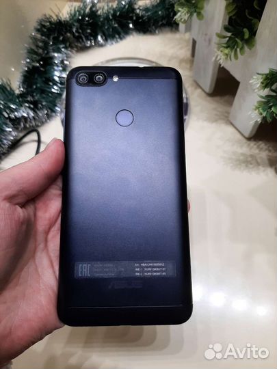 ASUS ZenFone Max Plus (M1) ZB570TL, 4/32 ГБ