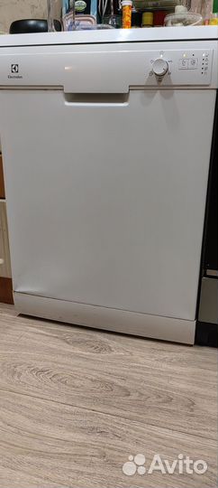Посудомоечная машина Electrolux