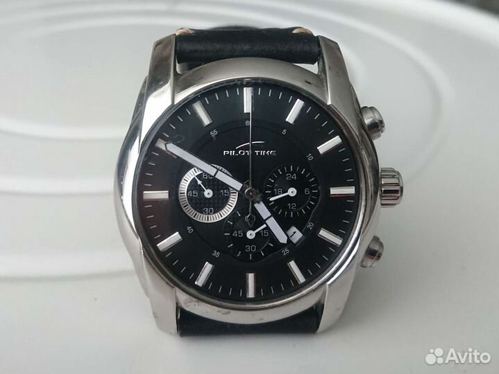 Часы хронограф pilot time 35329