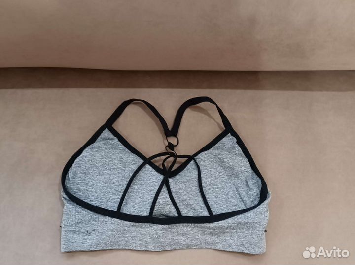 Топик женский спортивный