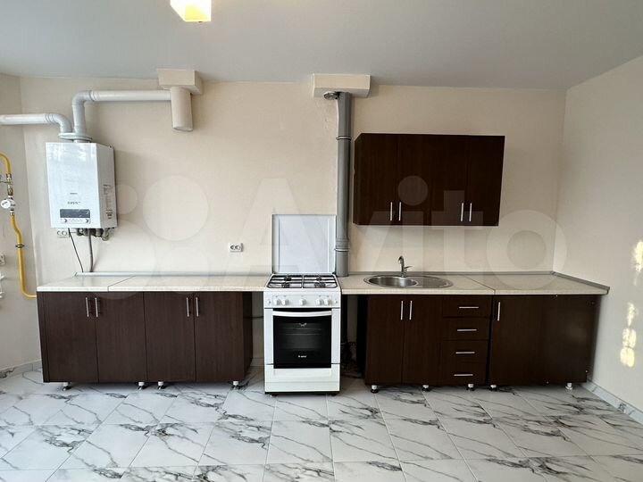 1-к. квартира, 47 м², 1/3 эт.