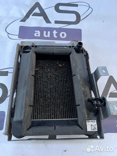 Mercedes W205 14- Интеркулер правый