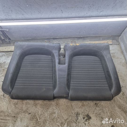 Заднее сиденье scirocco