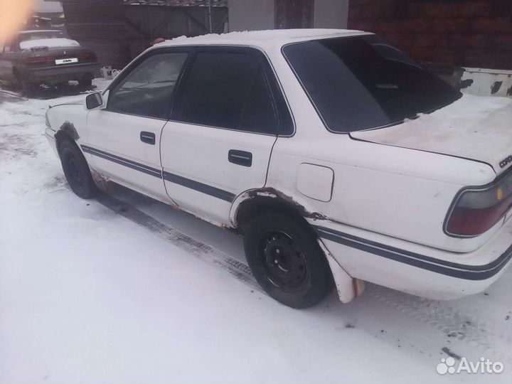 Toyota Corolla 1.6 AT, 1990, 400 000 км