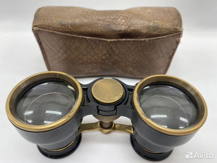 Театральный бинокль с кожанным футляром. Антикварн