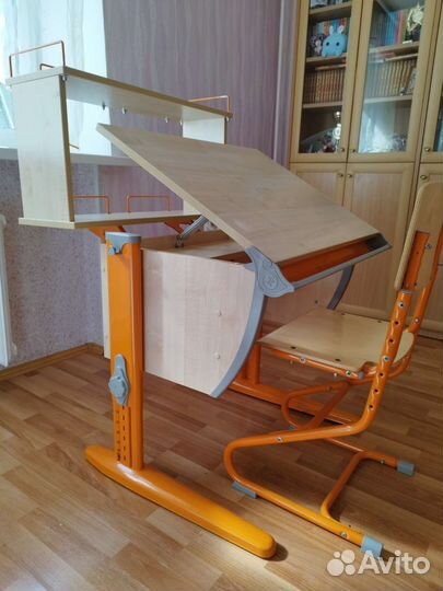 Растущая парта и стул Дэми