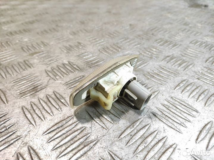 Повторитель в крыло левый Kia Cerato 2004-2008