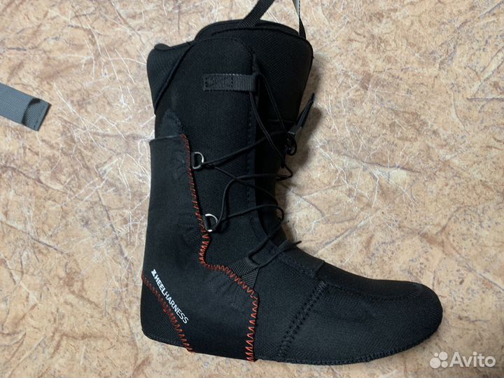 Сноубордические ботинки deeluxe 42.5