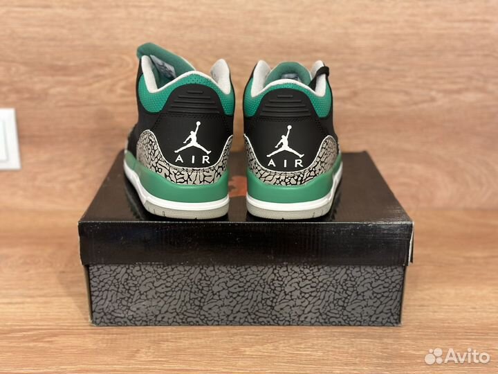 Кроссовки Nike Air Jordan 3