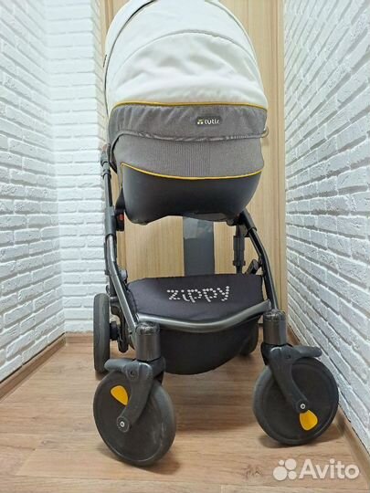 Коляска tutis zippy 2 в 1