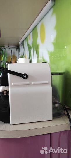 Кофеварка капсульная nespresso