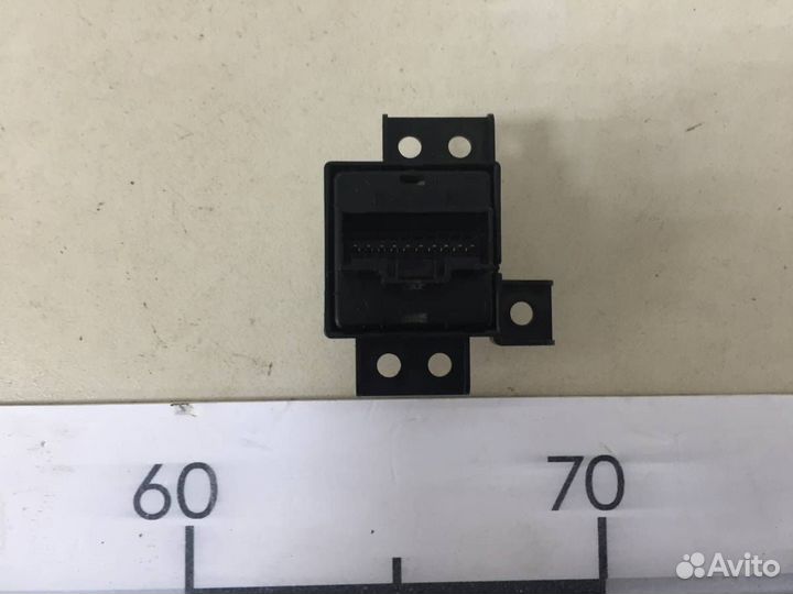 Кнопка многофункциональная Kia Sportage 3 SL 2010