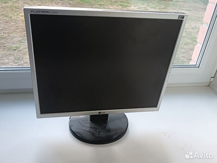 Монитор для компьютера