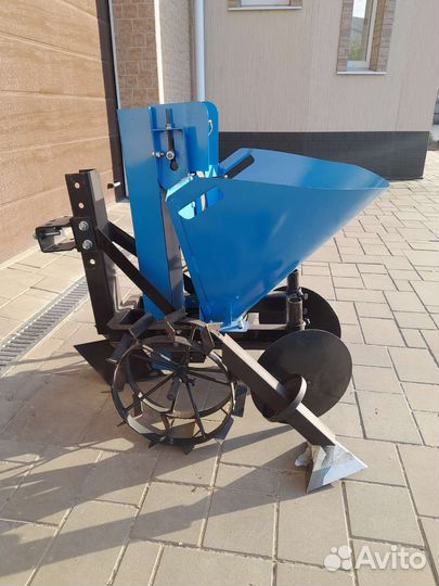 Картофелесажалка