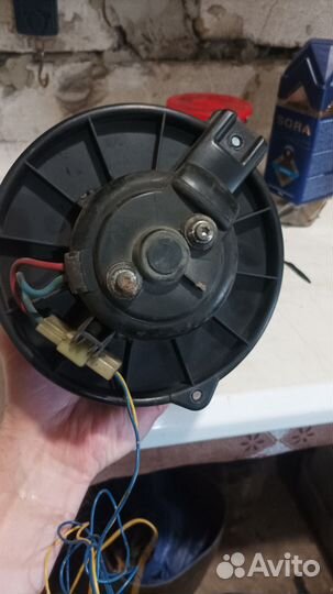 Мотор печки Mitsubishi Carisma 1.6 4G92