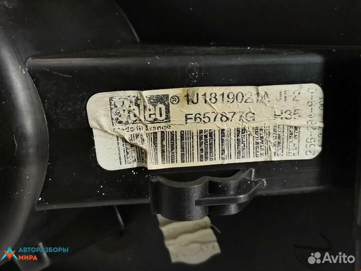 Моторчик печки Volkswagen Golf 3 2000 1J1819021C