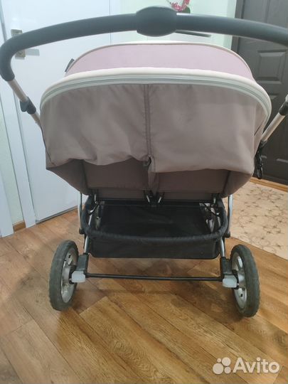 Прогулочная коляска для двойни
