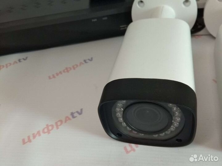 13 камер видеонаблюдения с микрофоном 4Мп Dahua