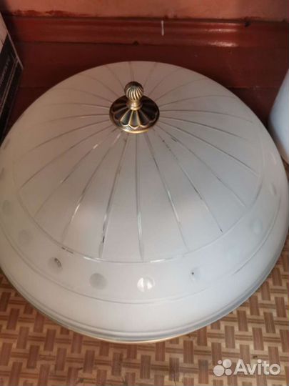 Люстра 4 лампочки