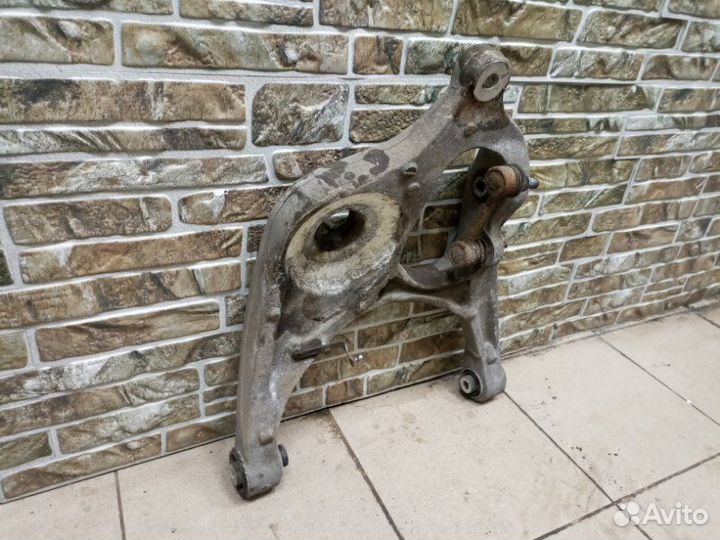 Рычаг задний нижний правый Mercedes-Benz GL/GLS-Cl