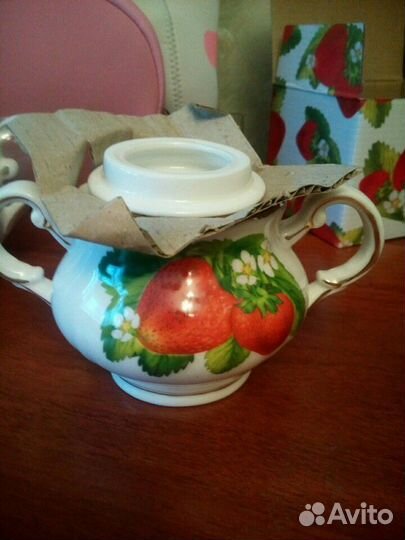 Новая сахарница