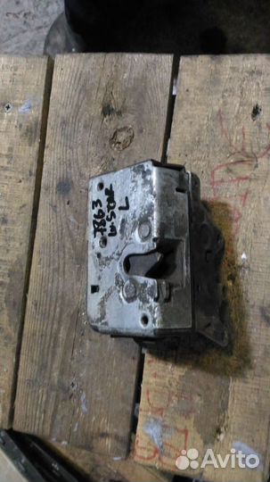 Замок двери левой Iveco Eurostar