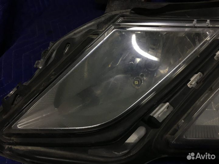 Фара передняя левая галоген Mercedes W212