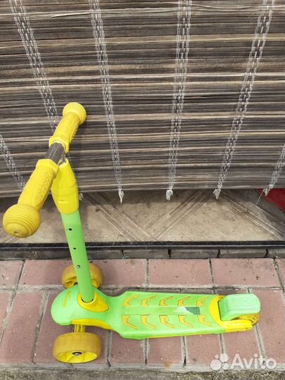 Самокат детский трехколесный бу