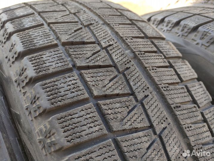 Bridgestone Blizzak Revo GZ 225/60 R17 99S